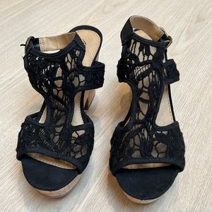 Like new! American Eagle Sandal